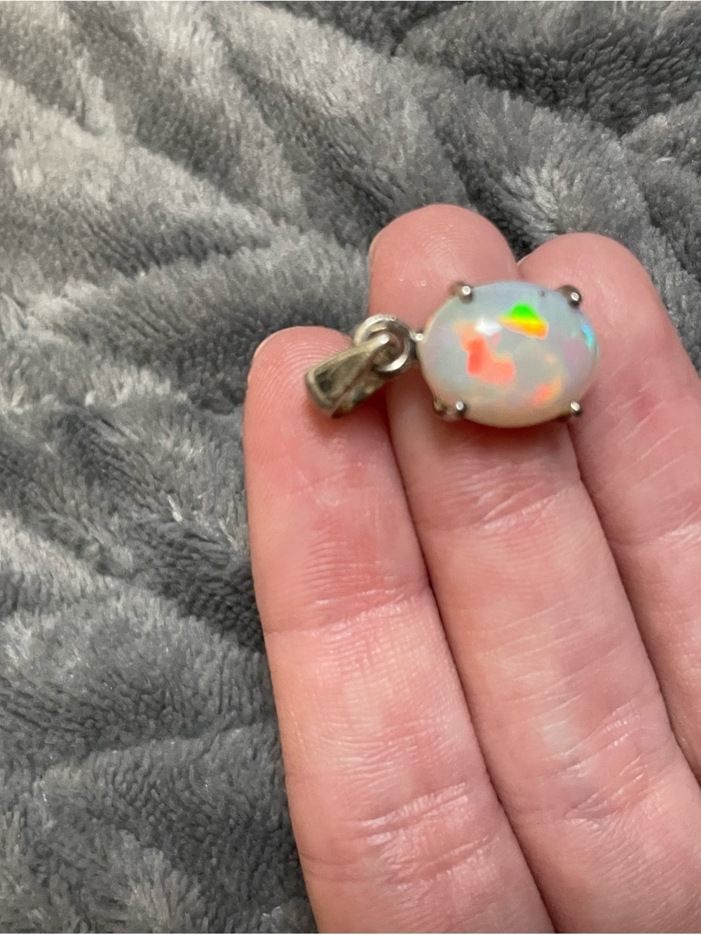 Rainbow Opal Pendant - Picture 4 of 4